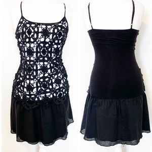 Bailey 44 black and white dress, knit overlay SZ S